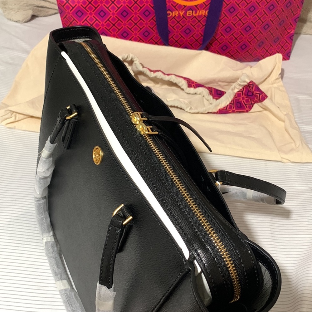 New Tory Burch small Robinson Tote - Picture 5 of 9